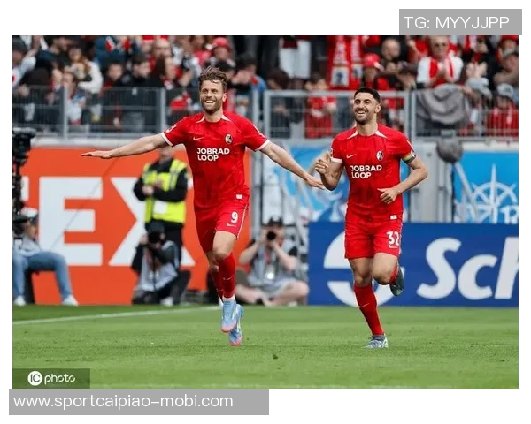 弗赖堡中场埃格施泰因对阵拜仁18战全败记录令人唏嘘